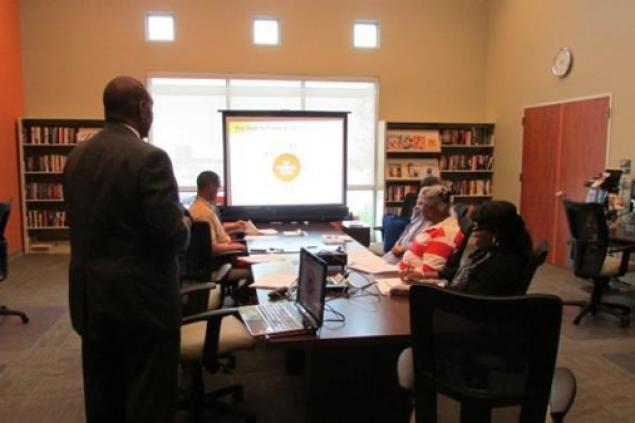 Image 3 Finance Forum with Willie Howard