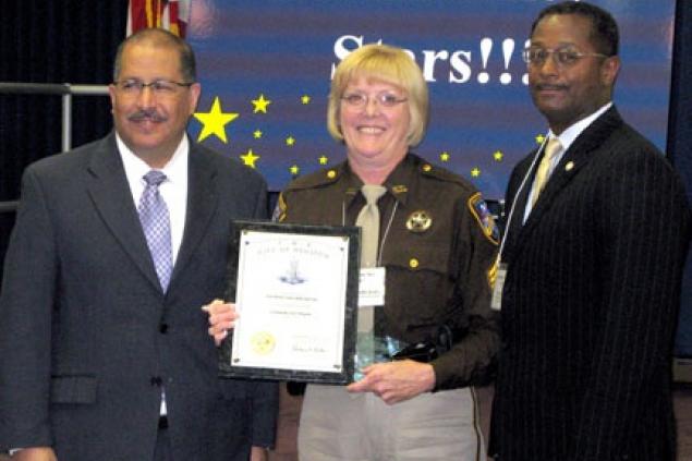 2010 Community Star Award Kids & Cops Recognized as 2010 Community Star by DEA and City of Houston
